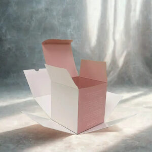 Auto Close Bottom Candle Tuck Box Silver Stamping With White Corrugated Insert